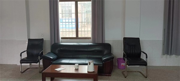 湖南水玻璃，辦公室